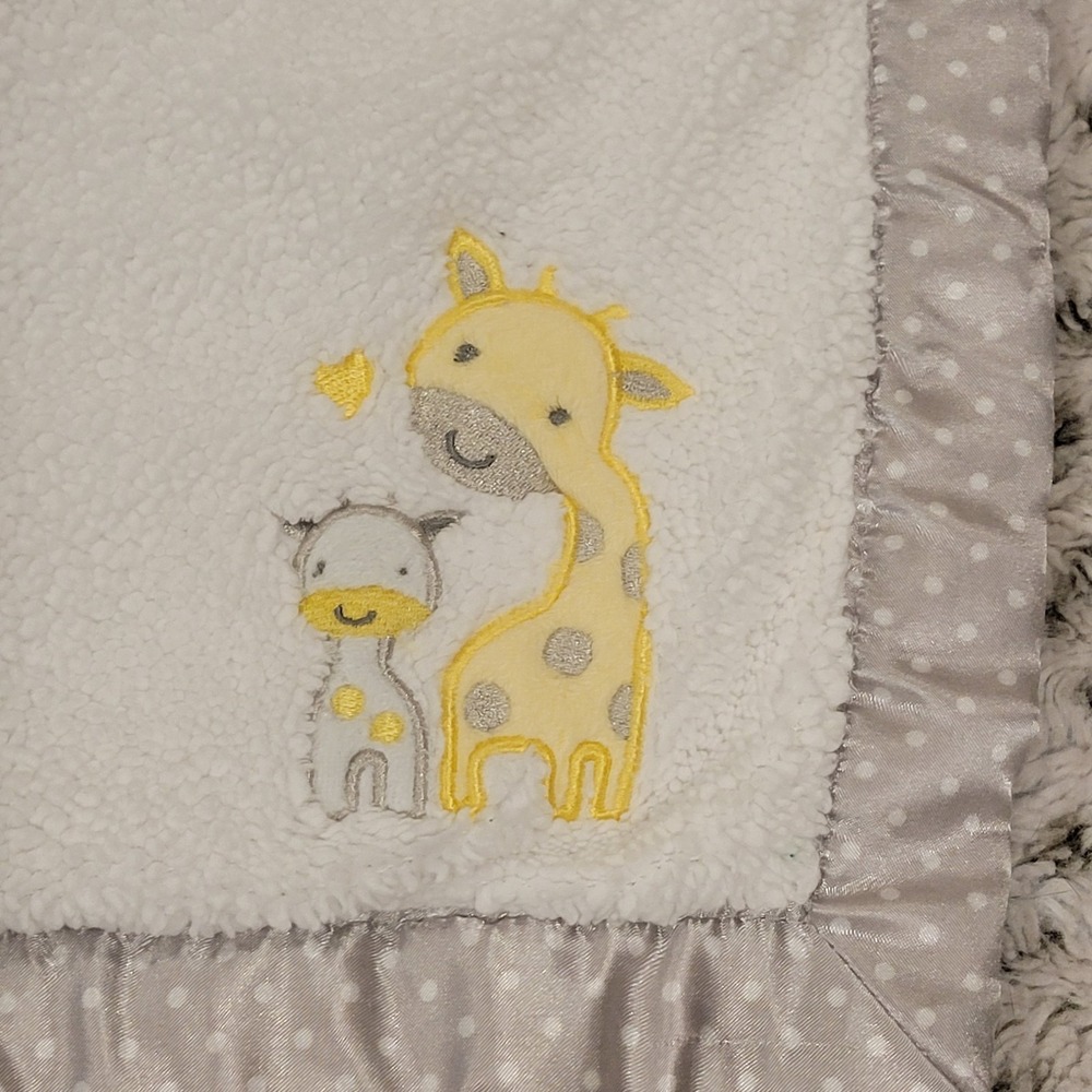 Carter's Child Of Mine Baby Blanket White Grey Satin Polka Dot Giraffe 34x28